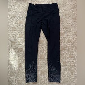 lululemon size 6 capris